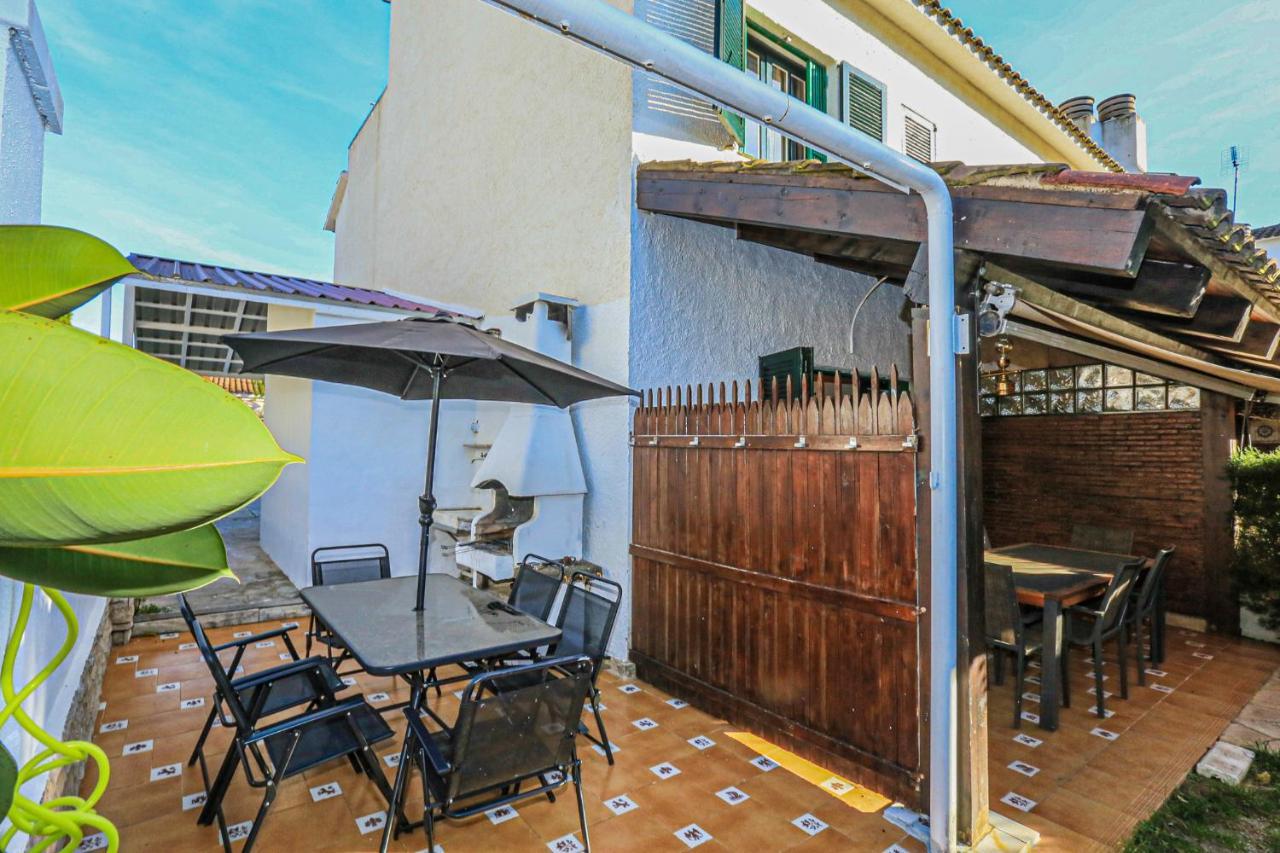 Calderon De La Barca - Only Families Villa Cambrils Ngoại thất bức ảnh